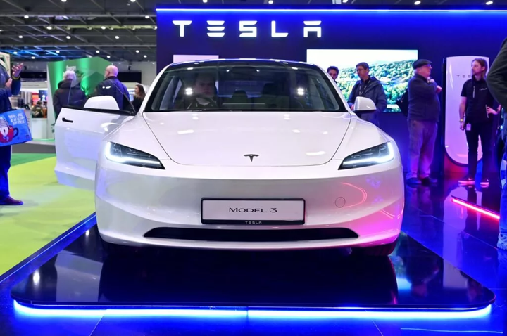 tesla-model-3-se