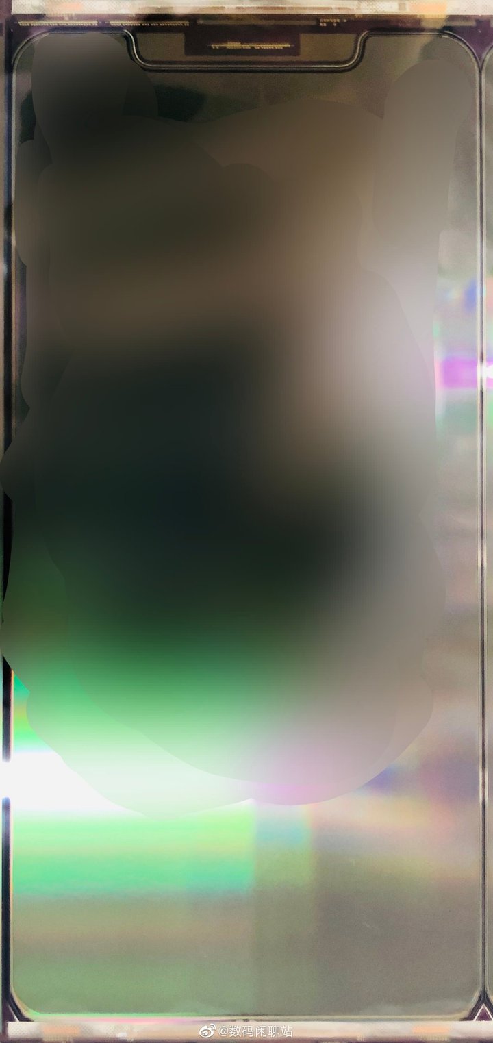 36861-68902-54-inch-iPhone-12-screen-2-xl.jpg