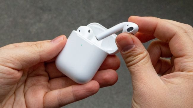 3airpods.jpg