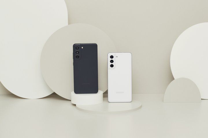 Galaxy-S21-FE-5G-PR-main3.jpg