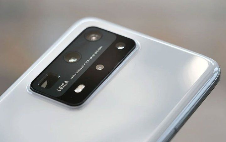Huawei-P50-2.jpg