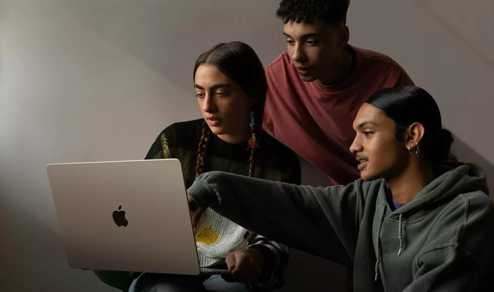 MacBookAir15-2023-04.jpg.webp