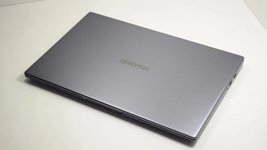 بررسی لپ تاپ 15 اینچی هواوی MateBook D15 2021