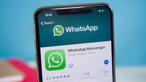 واتس‌اپ با قابلیت نمایش اطلاعات مربوط به واکنش‌ کاربران به پیام‌ها ارائه می‌شود