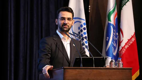 کارنامه آذری جهرمی؛ مروری بر فعالیت‌های وزیر ارتباطات قبل از استیضاح
