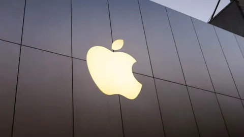 بلومبرگ: اپل درحال استفاده درون‌سازمانی از چت‌بات Apple GPT است