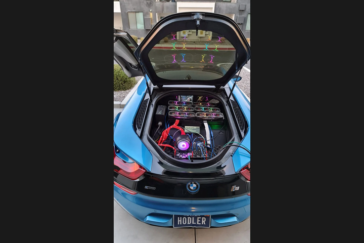 bmw-i8-hybrid-car-tunk-six-rtx-3080-gpu.webp