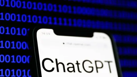 نتیجه یک نظرسنجی: کارشناسان IT هوش مصنوعی ChatGPT را یک تهدید سایبری بزرگ می‌دانند