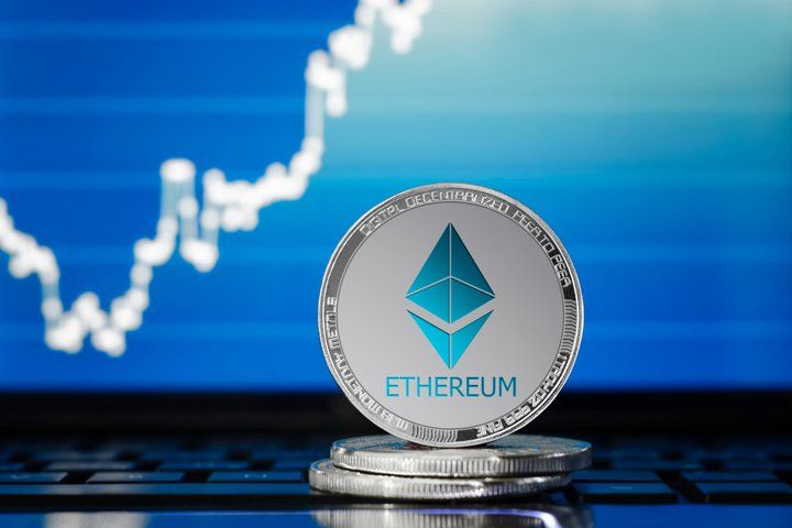 ethereum-kurs-rekord-shutterstock-1030451626.jpg