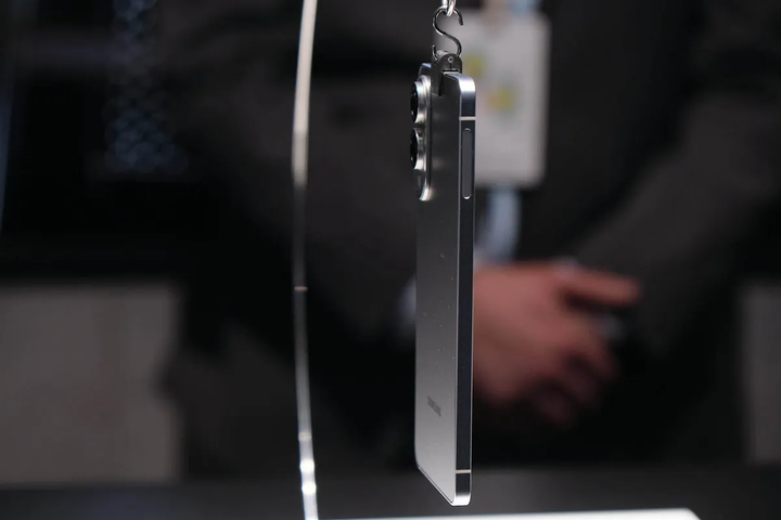 galaxy-s25-edge-real-life