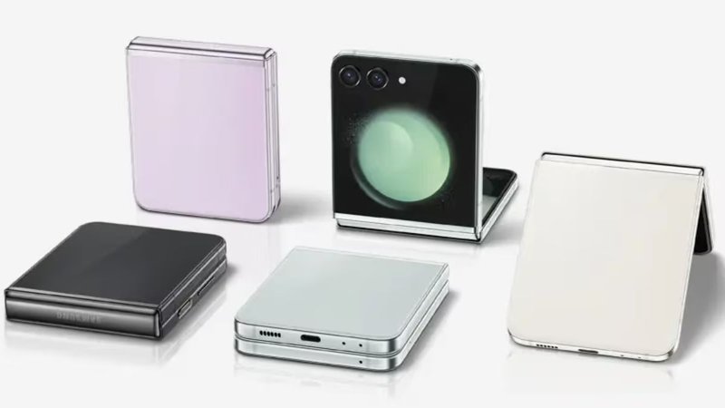 galaxyzflip.jpg