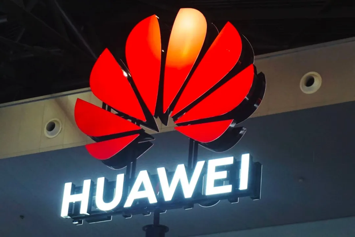 huawei-logo-red-white-high-653b8192011b4c823262581c
