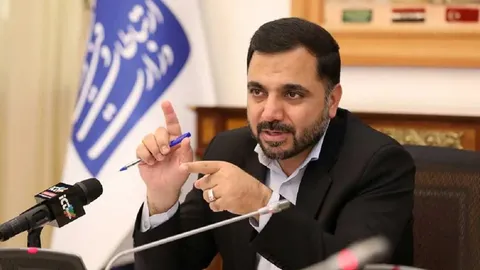عیسی زارع‌پور می‌گوید رصد اطلاعات کاربران در پیام‌رسان‌ها کاملا اشتباه است