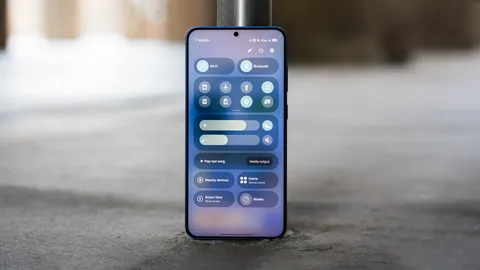 طعنه‌های سامسونگ به iOS 26؛ وقتی اپل تازه به مهمانی رسید!