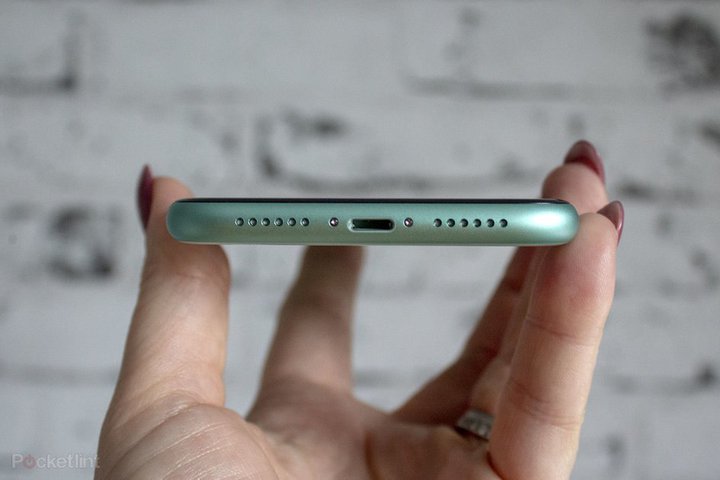 پورت لایتنینگ یا usb-c.jpg