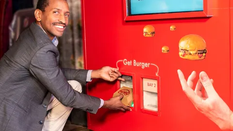دستگاه RoboBurger روند ساخت یک ساندویچ را بدون دخالت دست انجام می‌دهد