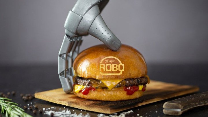 roboburger-hamburger-vending-machine-1.jpg