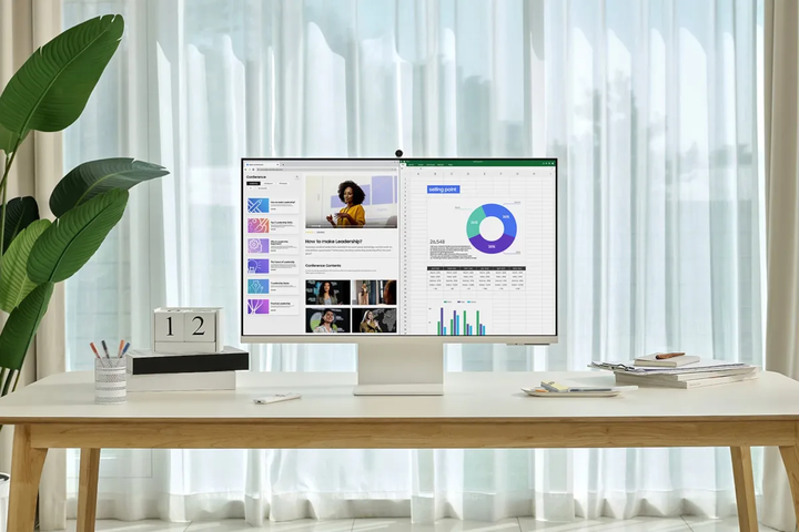 samsung-monitor-m8-two-646ddc4aeb03e04fde1057bb.webp