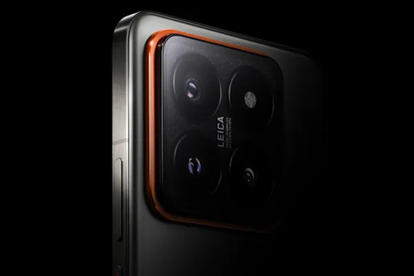 xiaomi-14-pro-phone-two